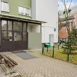 Metro Wierzbno Deluxe Apartment