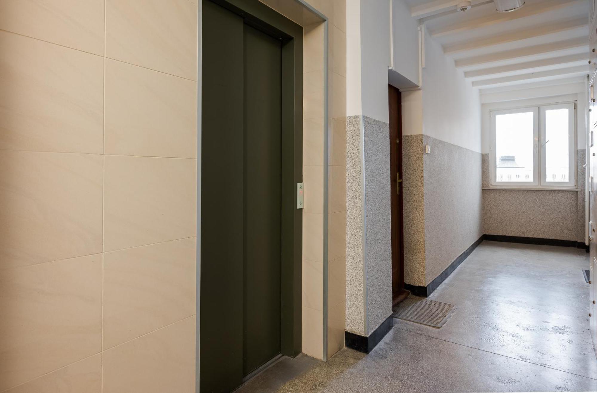 Apartament Metro Wierzbno Deluxe *
