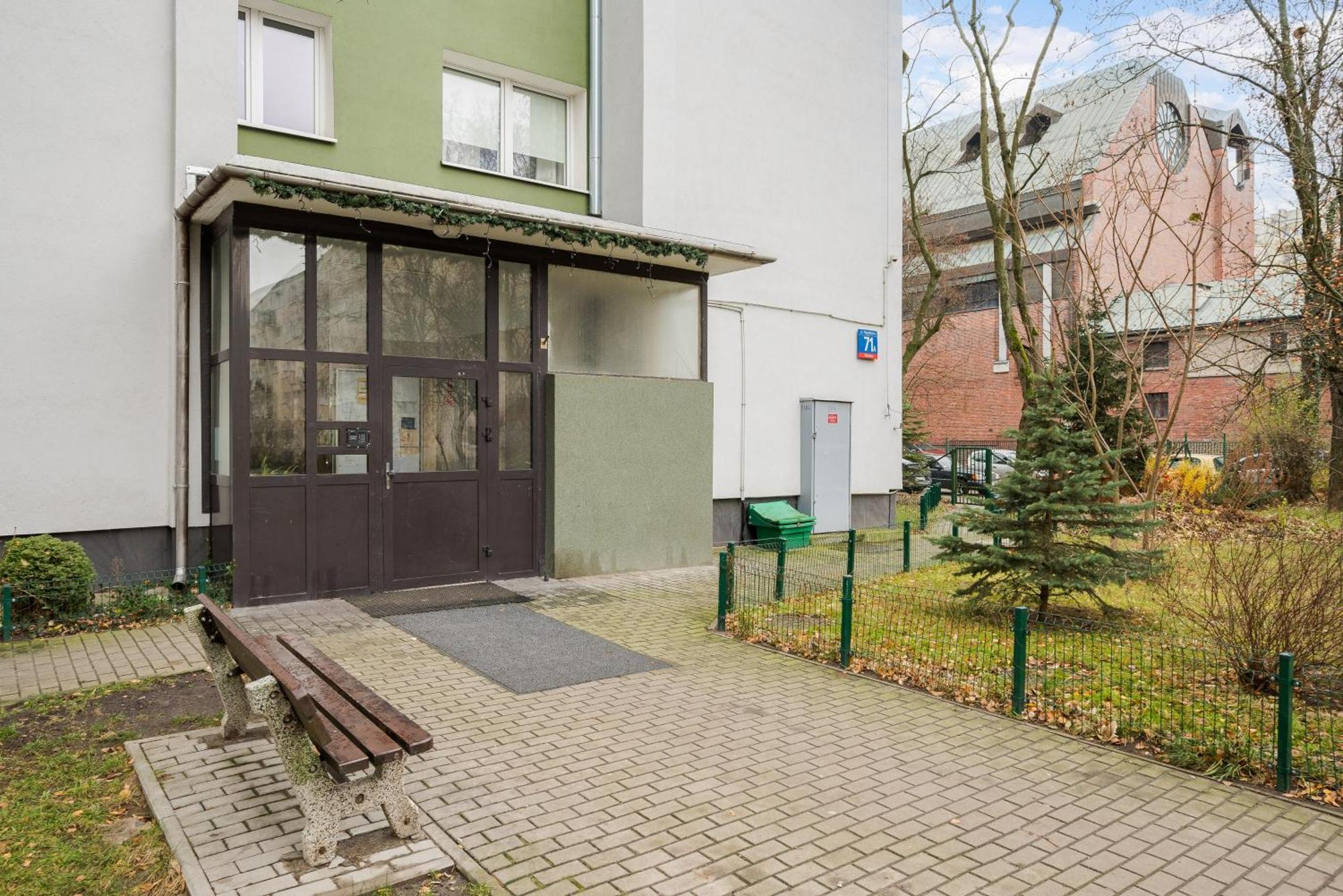 Metro Wierzbno Deluxe Apartament *